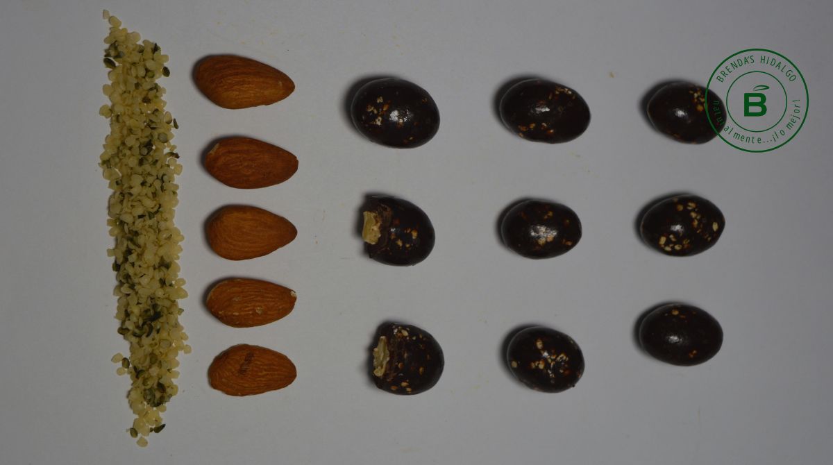 Almond with chocolate and Hemp (with and without sugar)