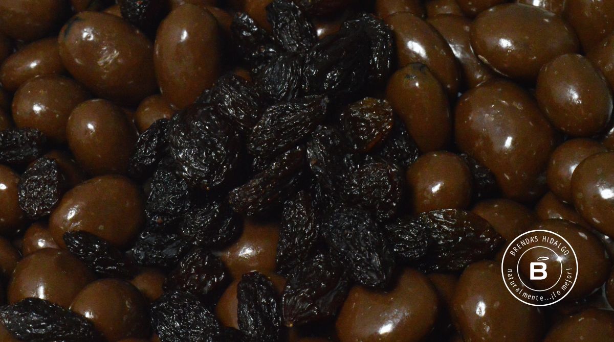 Raisin with chocolate (with and without sugar)